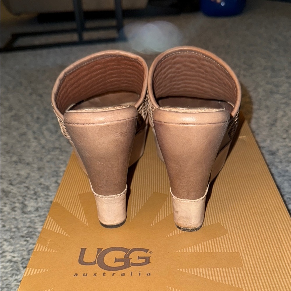 UGG Women's Brown Wedge Sandals Doha, Size 8, Brown - Picture 3 of 6